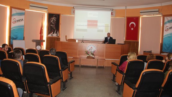 İl Milli Eğitim Müdürlüğümüzde Kırklareli Aile Çalışma ve Sosyal Hizmetler İl Müdürlüğü tarafından Şehit-Gazi Mevzuatına ilişkin bilgilendirme toplantısı yapıldı.
