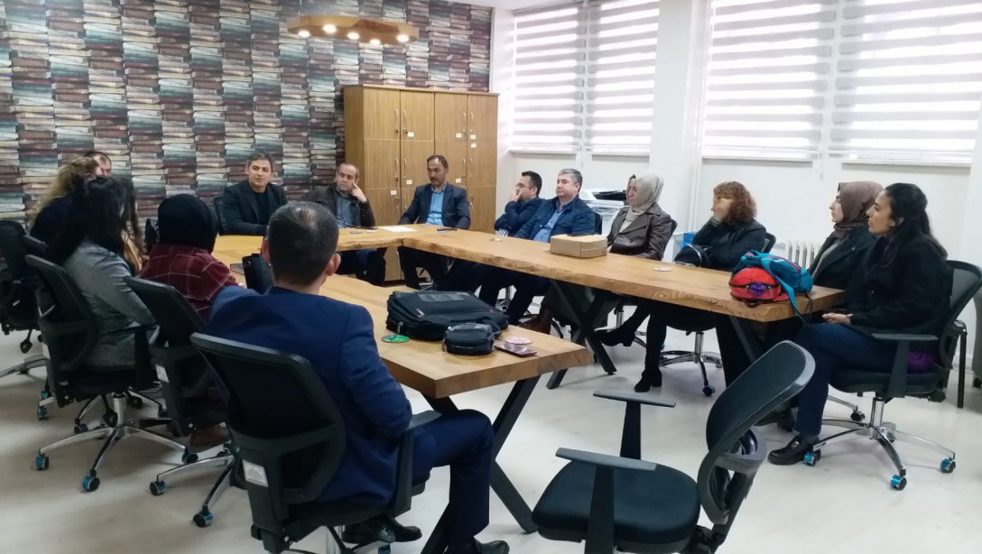 Yönetici Gelişim Programı Mayıs Ayı Toplantısı Kırklareli Anadolu İmam Hatip Lisesi'nde gerçekleştirildi.