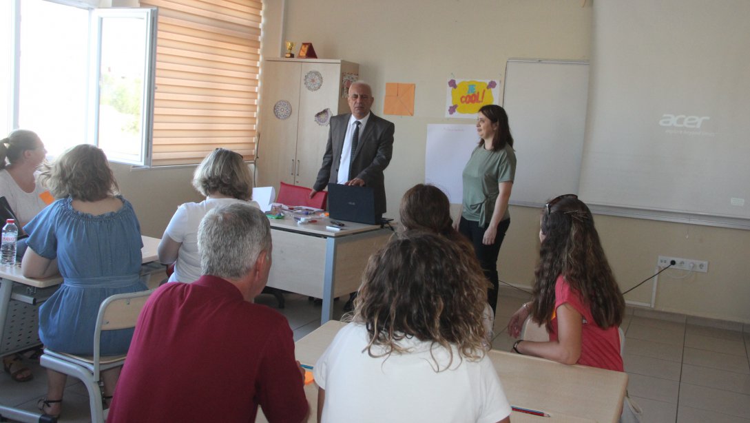 İl Milli Eğitim Müdür V. Hüseyin KALKAN öğretmenlerin kapsayıcı eğitim kurslarını ziyaret etti.
