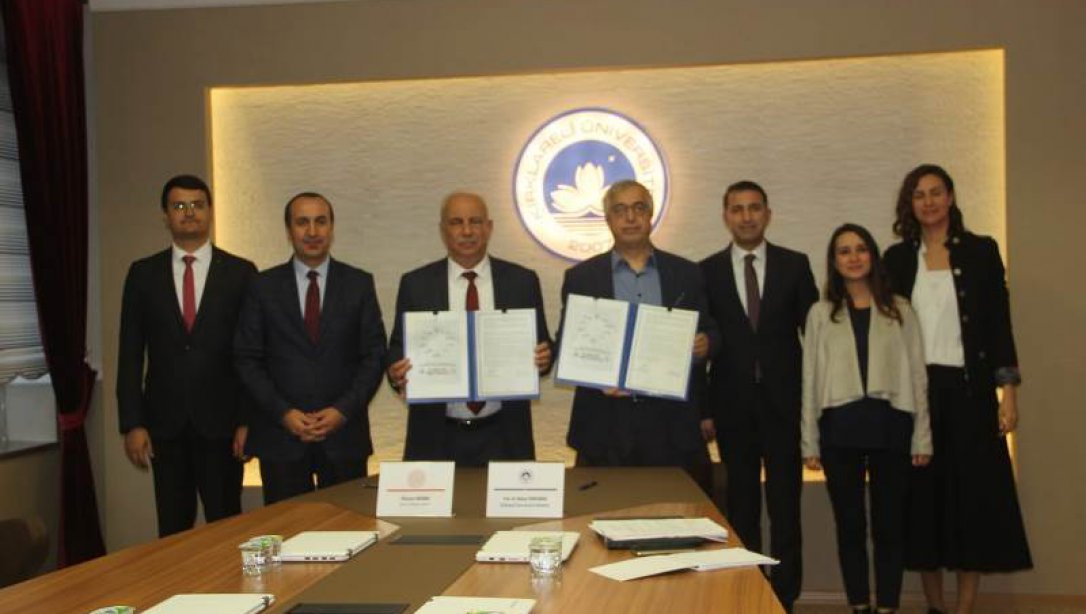 Kırklareli İl Milli Eğitim Müdürlüğü ile Kırklareli Üniversitesi Rektörlüğü arasında Kapsayıcı İşbirliği Protokolü İmzalandı.