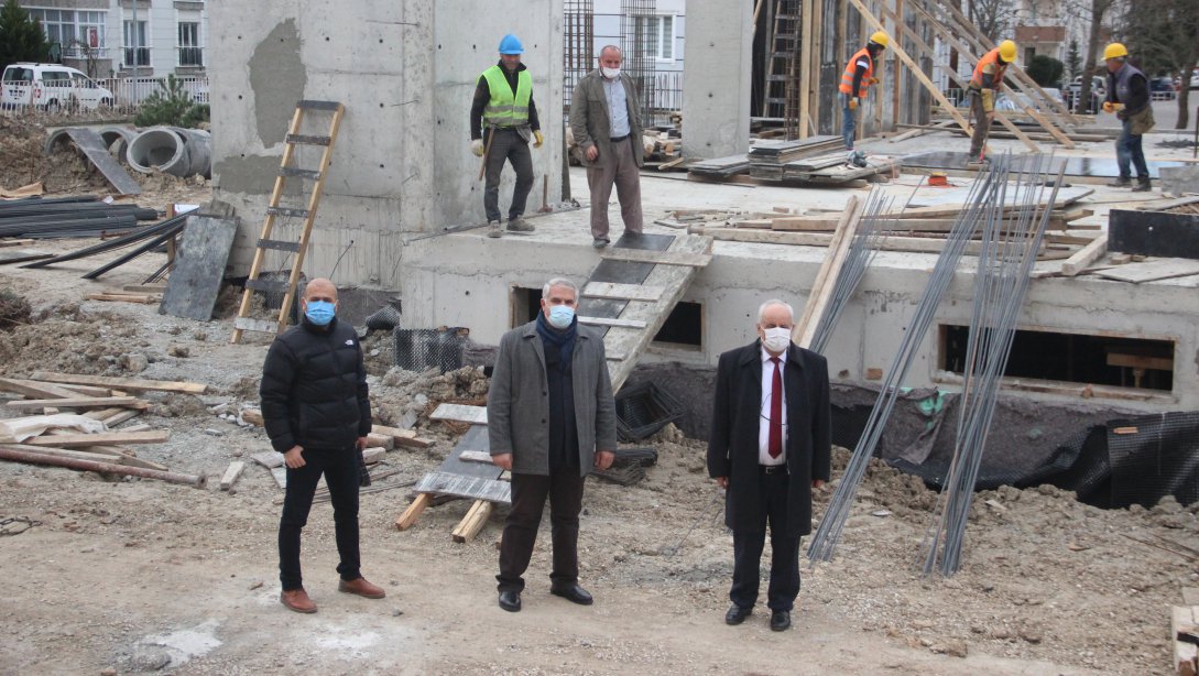 İl Milli Eğitim Müdürümüz Hüseyin KALKAN Yeni Bina Yapımı Devam Eden Gazi Mustafa Kemal İlkokulu İnşaat Alanını İnceledi