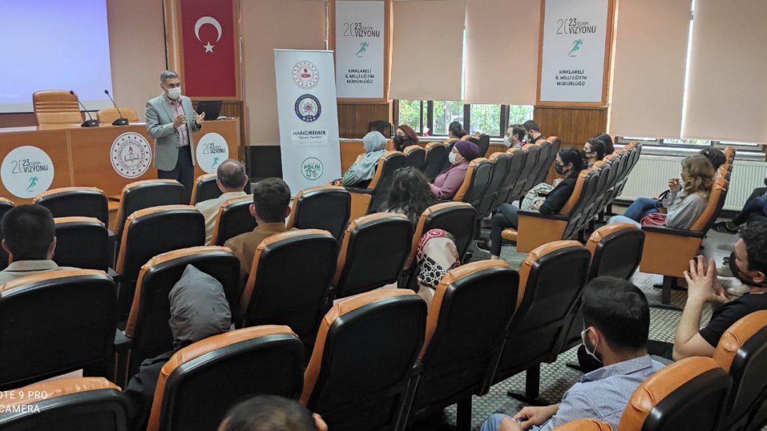 Rehber Öğretmenlere Anadolu İmam Hatip Lisesi ve İmam Hatip Ortaokullarının Tanıtımı Yapıldı.
