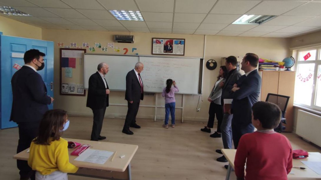 İl Milli Eğitim Müdürü Hüseyin KALKAN, Kofçaz İlçesindeki Okulları Ziyaret Etti.