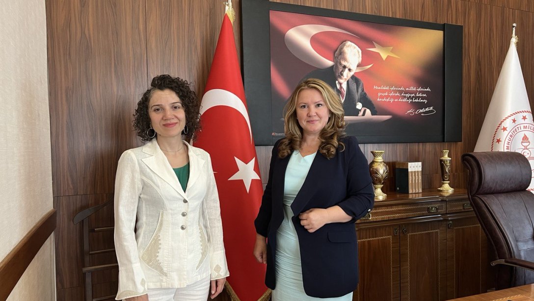Kırklareli Vali Yardımcısı Elif Canan TUNCER, İl Milli Eğitim Müdürü Hilal Liliyar ÖZEFSUN' u Ziyaret Etti.