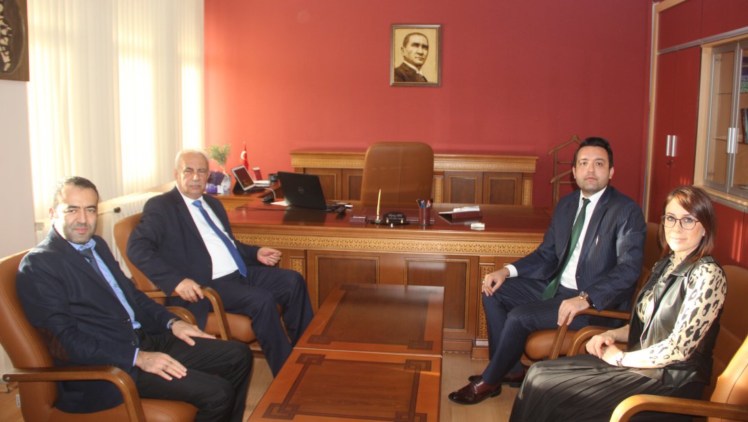 İl Milli Eğitim Müdür V. Hüseyin KALKAN, Pınarhisar İlçe Milli Eğitim Müdürlüğünü ziyaret etti.