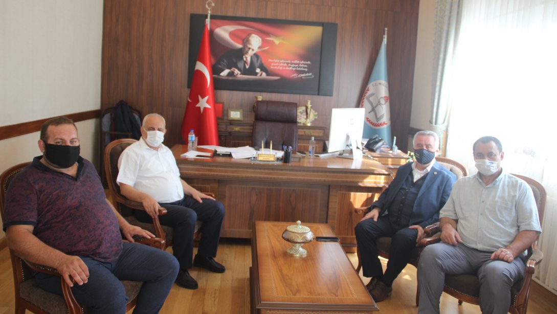 Üsküp Belediye Başkanı Hüseyin KASAP, İl Milli Eğitim Müdürü Hüseyin KALKAN'ı Ziyaret Etti.