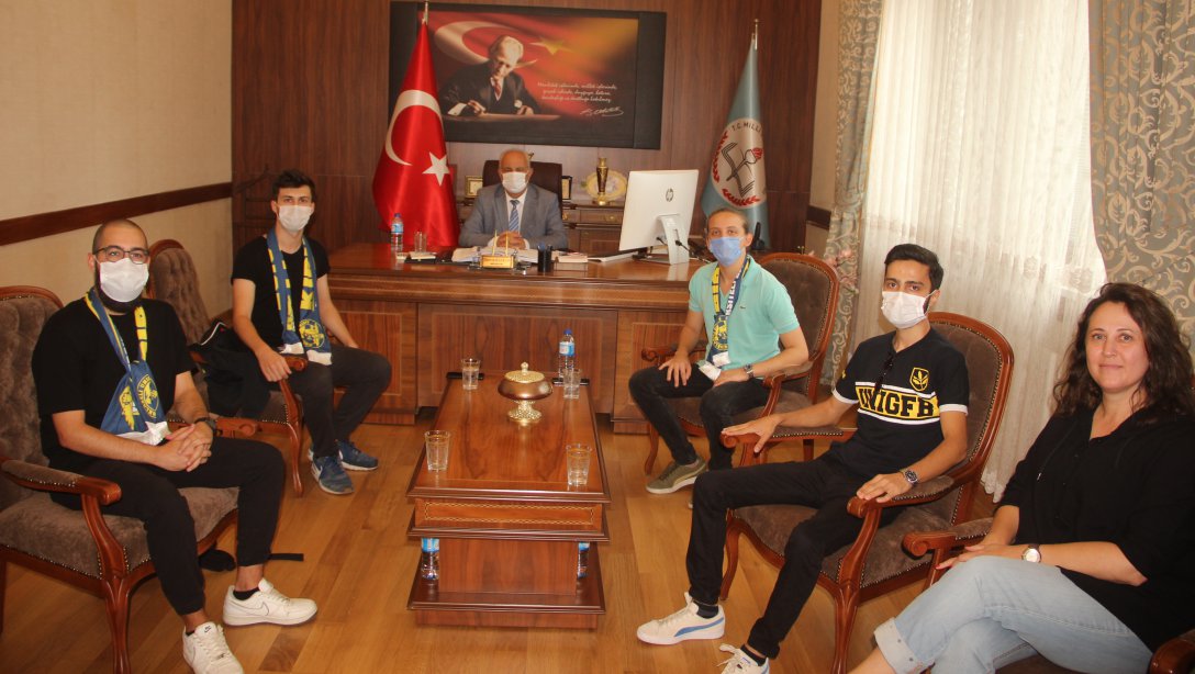 KLÜ-Genç Fenerbahçeliler'den İl Milli Eğitim Müdürü Hüseyin KALKAN'a ziyaret