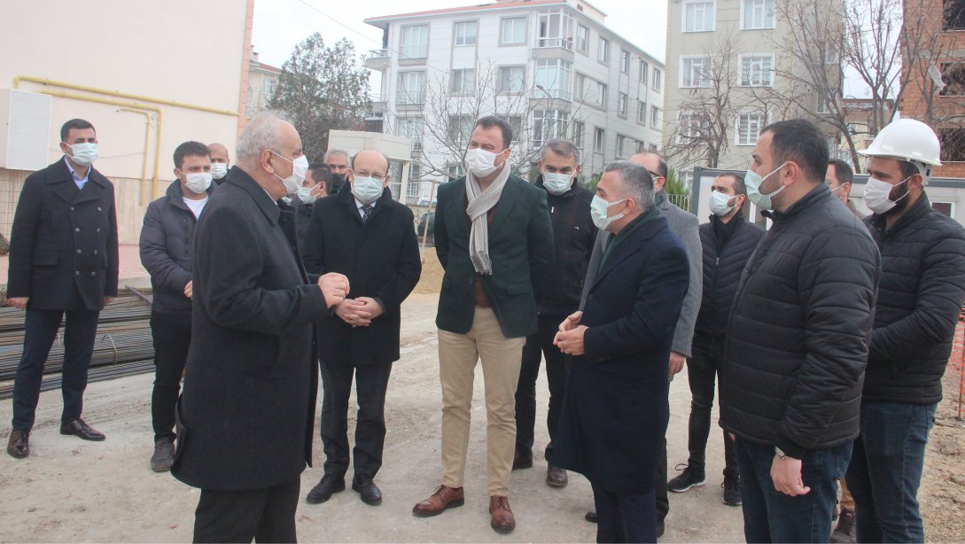 Valimiz Sayın Osman BİLGİN'ın Teşrifleriyle Yeni Bina Yapımı Devam Eden Merkez Gazi Mustafa Kemal İlkokulu İnşaatı İncelendi