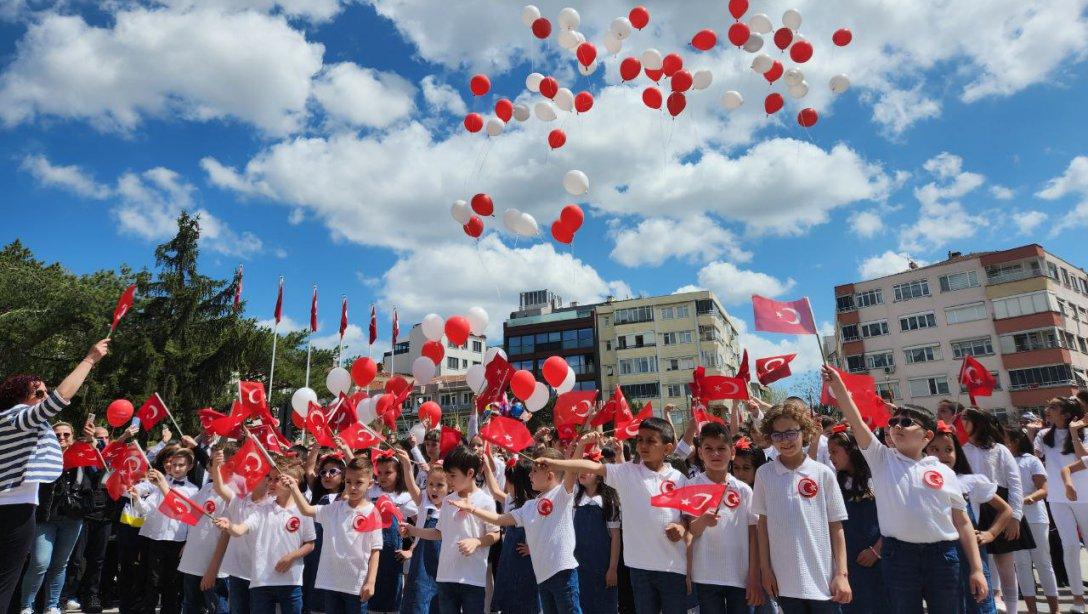 İlimizde 23 Nisan Ulusal Egemenlik ve Çocuk Bayramı'nın 103. Yılı Coşkuyla Kutlandı.